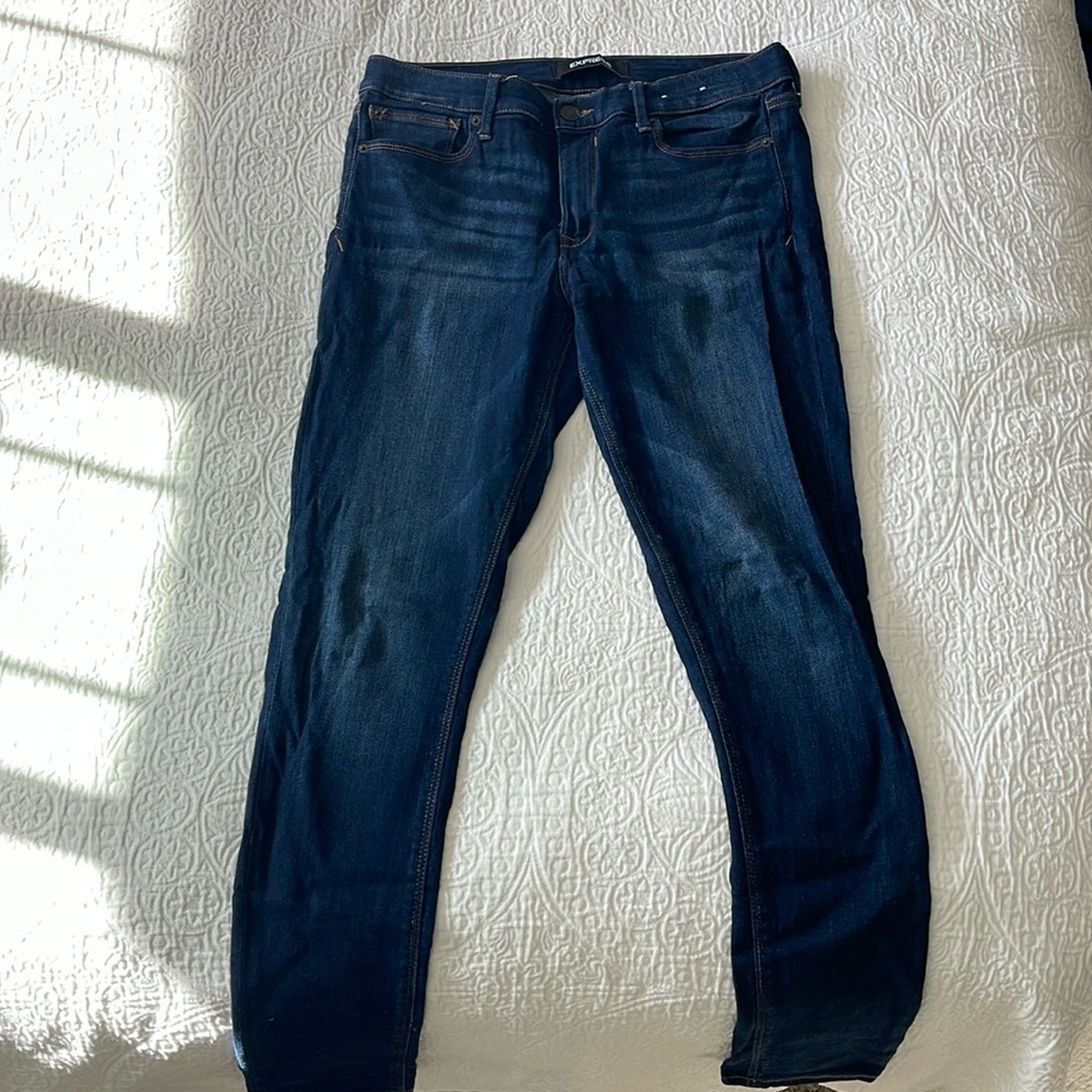 EXPRESS JEANS. size 10L. Skinny mid rise legging. Dark wash